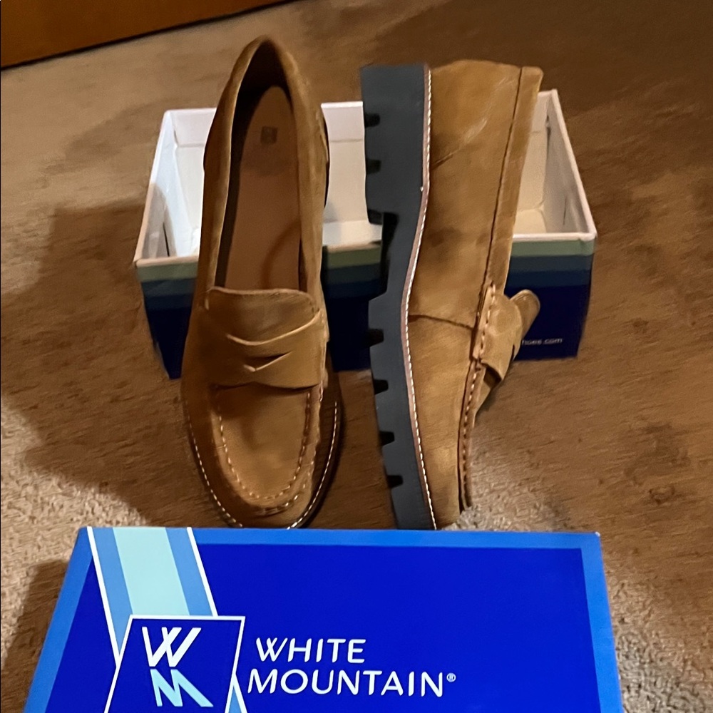 White Mountain Tan Suede Loafers